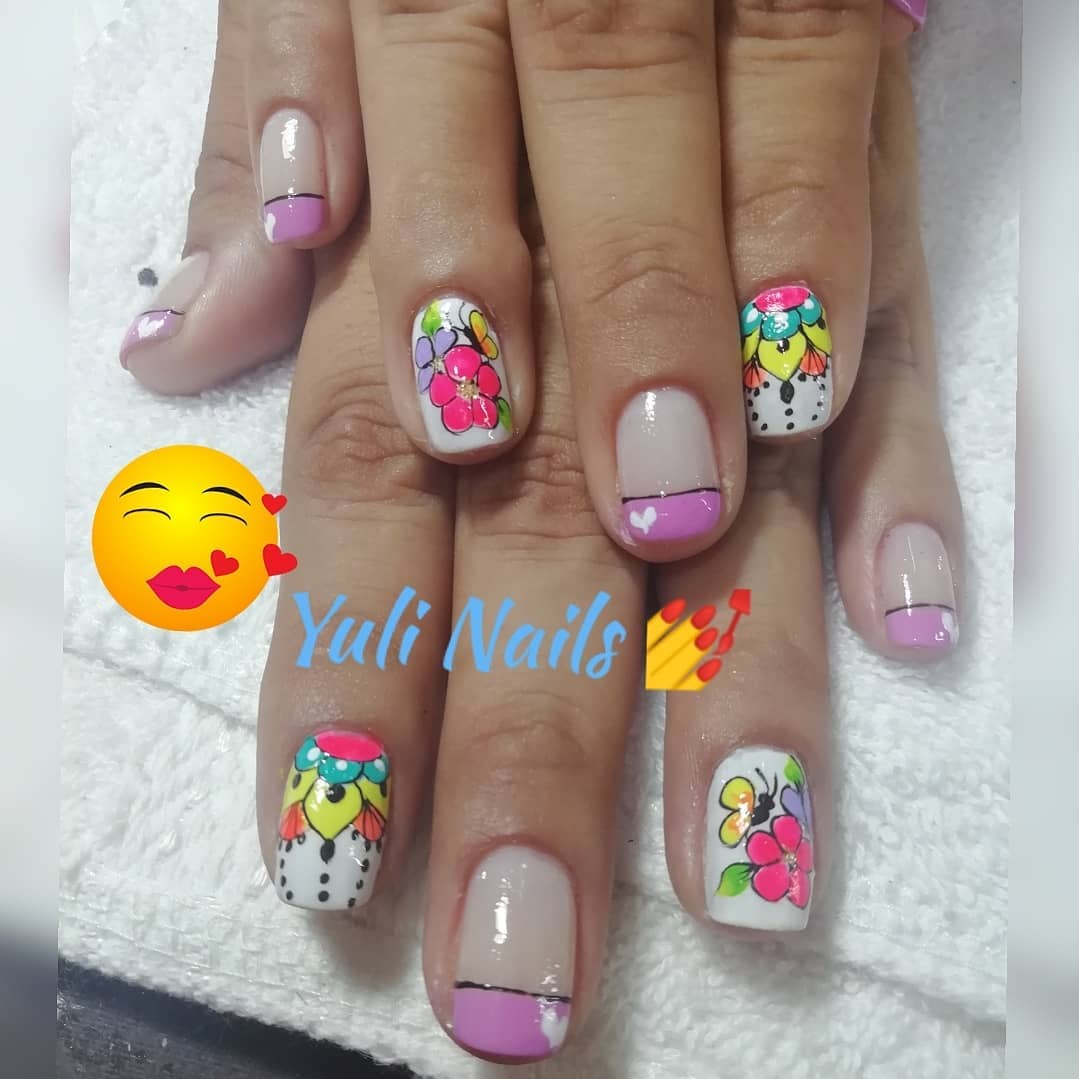 Esmalte tradicional
#nails #nailsalon #nailartist # decoraciondeuñas # uñascolomb ...