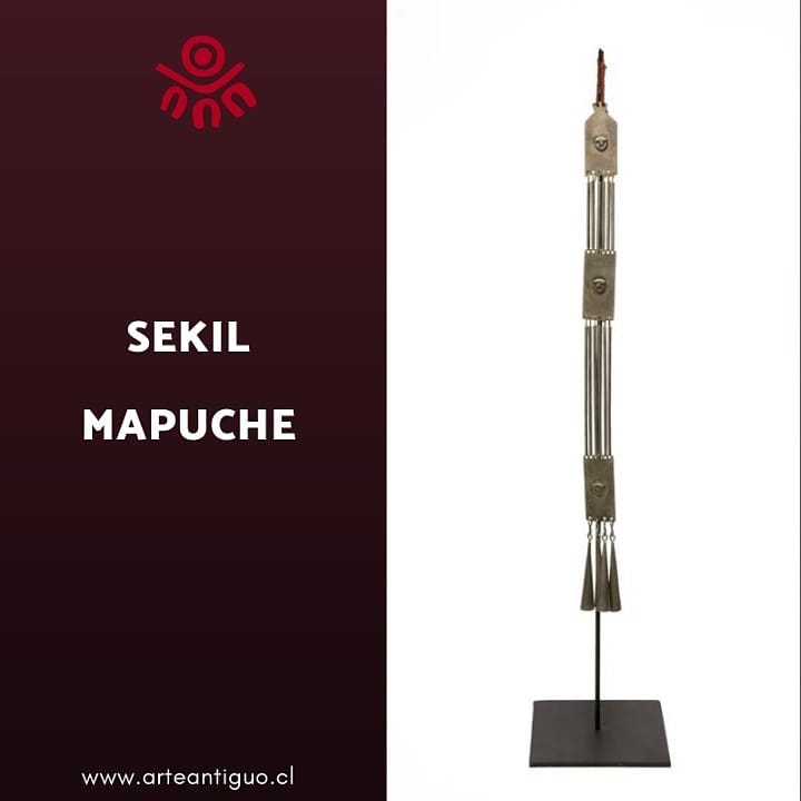 O Sekil Mapuche é um belo ornamento que a mulher mapuche orgulhosamente olha para ela ...